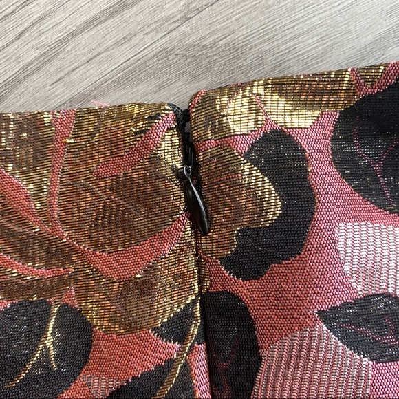 Metallic Cherry Blossom Jacquard Shift Dress - Picture 8 of 10